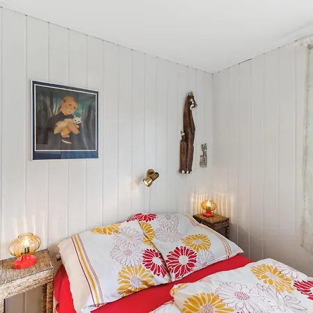 Lovely In With Kitchenette Holiday home Weitendorf