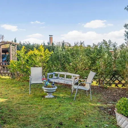 2 Bedroom Lovely In 別荘 *